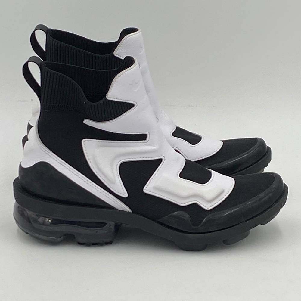 Women's NIKE AIR VaporMax Light 2 "Panda/Tuxedo" -#AO4537-002 - Size 7.5